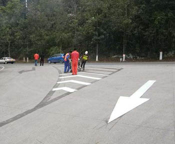 蘇州道路劃線價格怎么算_高速劃線多少錢一米？
