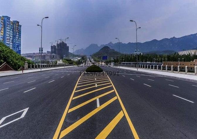鎮江道路劃線,鎮江道路劃線施工單位?飛揚市政專業可靠!