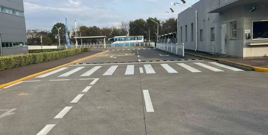 厂区地面标识划线，国标施工保障安全与规范