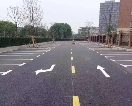 蘇州學(xué)校道路劃線專(zhuān)業(yè)施工，打造安全校園交通